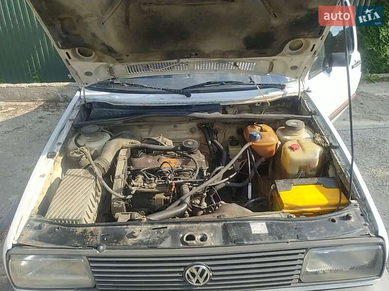 Седан Volkswagen Jetta 1985 в Кицмани фото 5 Седан Volkswagen Jetta 1985 в Кицмани