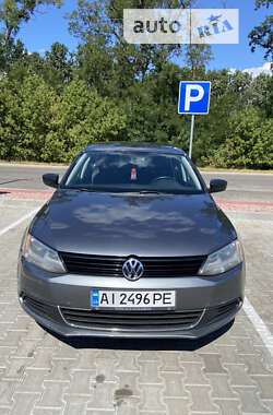 Седан Volkswagen Jetta 2012 в Тараще