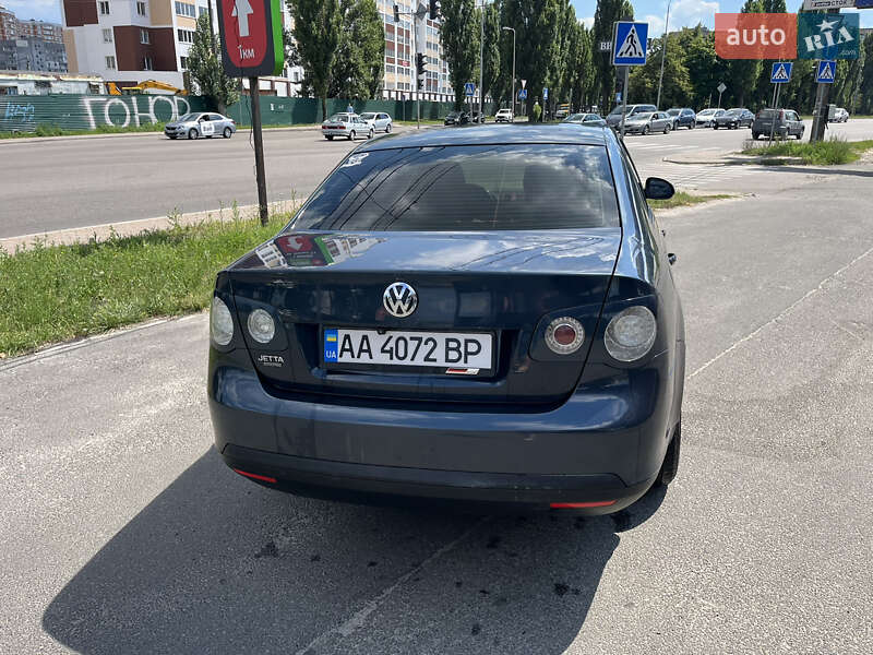 Седан Volkswagen Jetta 2009 в Киеве