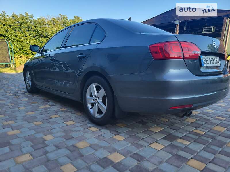 Седан Volkswagen Jetta 2012 в Николаеве