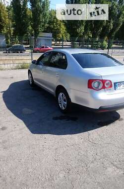 Седан Volkswagen Jetta 2006 в Запоріжжі