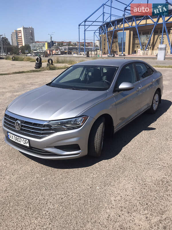 Седан Volkswagen Jetta 2020 в Харькове