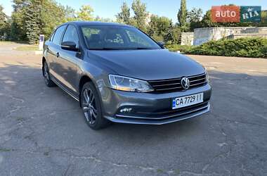 Седан Volkswagen Jetta 2015 в Черкассах