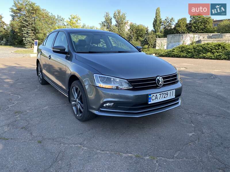 Седан Volkswagen Jetta 2015 в Черкасах