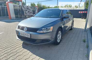 Седан Volkswagen Jetta 2014 в Киеве