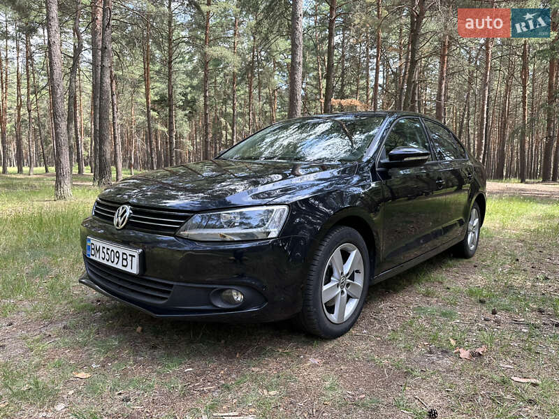 Седан Volkswagen Jetta 2014 в Сумах