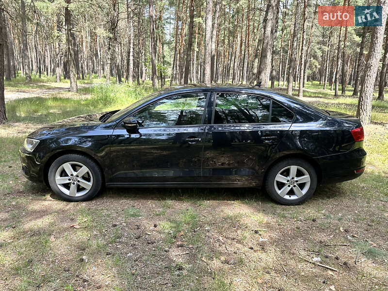 Седан Volkswagen Jetta 2014 в Сумах