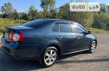 Седан Volkswagen Jetta 2008 в Снятине