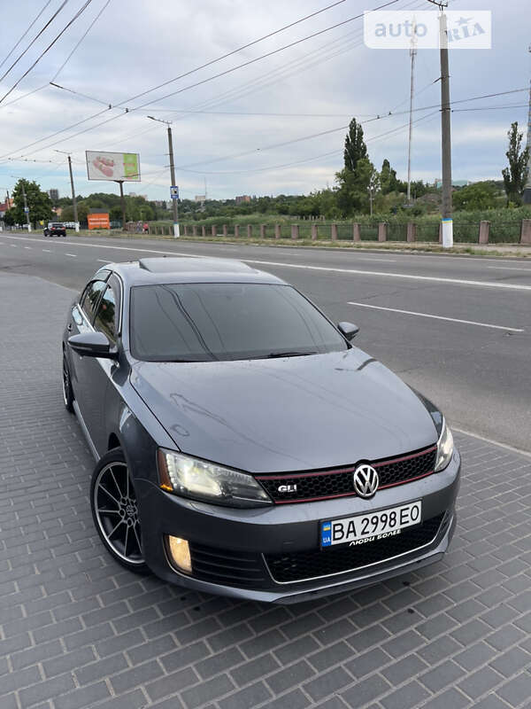 Седан Volkswagen Jetta 2013 в Кропивницькому