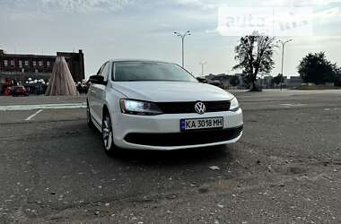 Седан Volkswagen Jetta 2012 в Києві