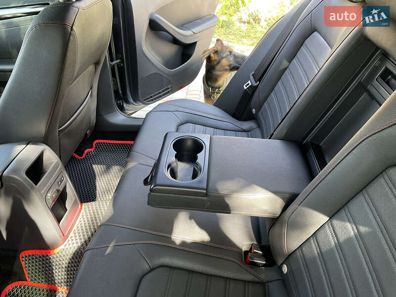 Седан Volkswagen Jetta 2011 в Одессе