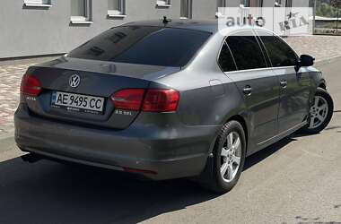 Седан Volkswagen Jetta 2011 в Днепре