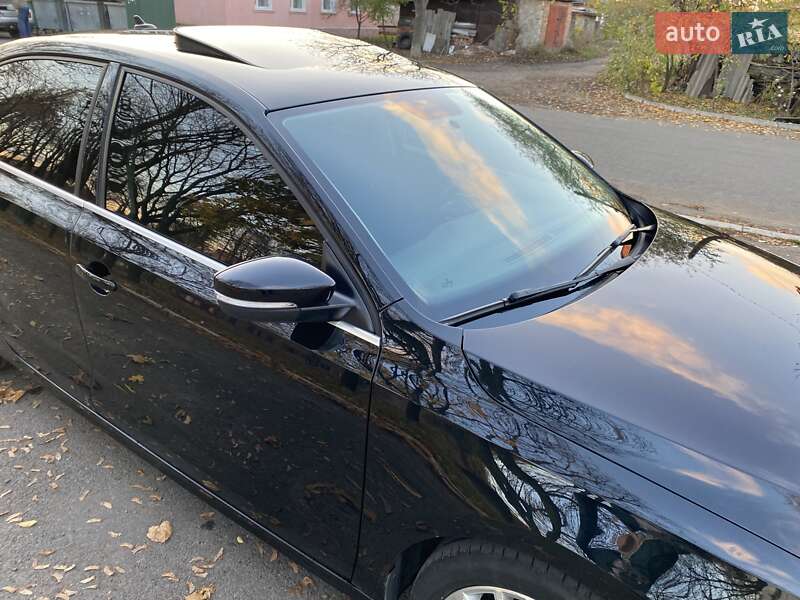 Седан Volkswagen Jetta 2011 в Гайвороні