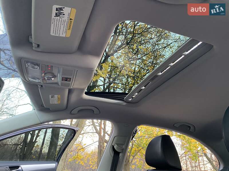 Седан Volkswagen Jetta 2011 в Гайвороні