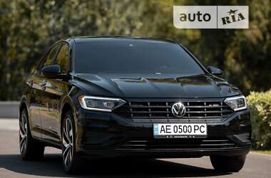 Седан Volkswagen Jetta 2019 в Днепре