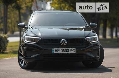 Седан Volkswagen Jetta 2019 в Днепре