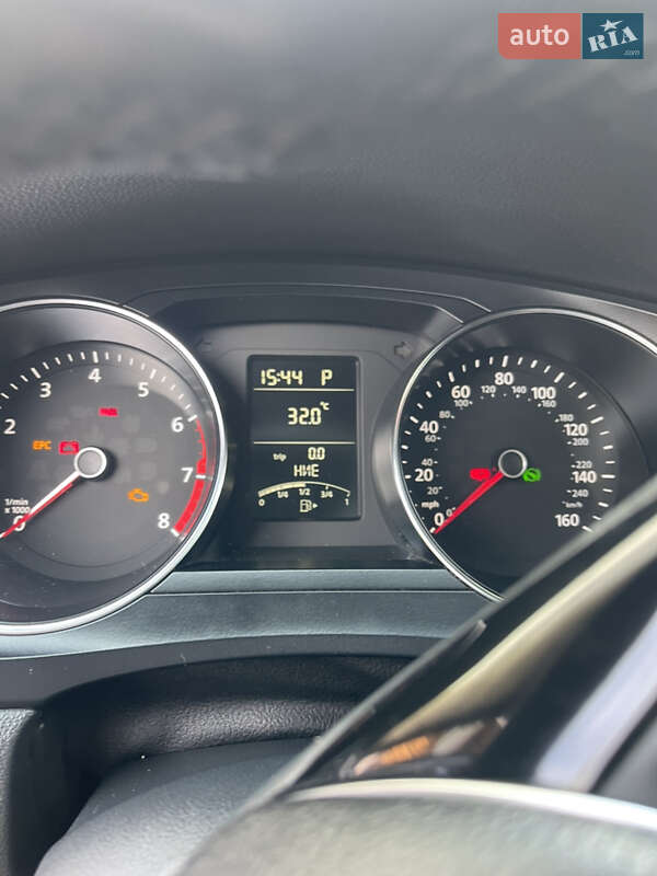 Седан Volkswagen Jetta 2014 в Львове