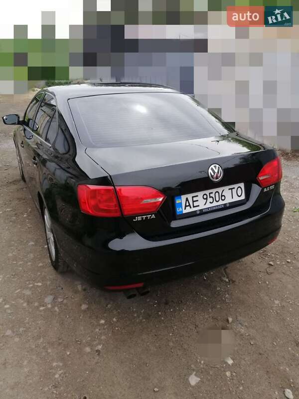 Седан Volkswagen Jetta 2012 в Дніпрі