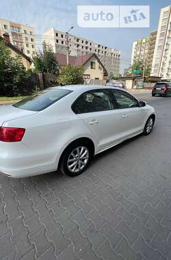 Седан Volkswagen Jetta 2011 в Софиевской Борщаговке