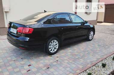 Седан Volkswagen Jetta 2011 в Чорткові