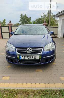 Седан Volkswagen Jetta 2006 в Снятині