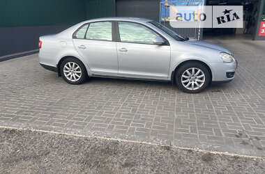 Седан Volkswagen Jetta 2007 в Запорожье