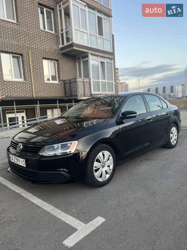 Седан Volkswagen Jetta 2014 в Чернігові