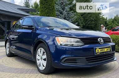 Седан Volkswagen Jetta 2014 в Львове