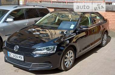 Седан Volkswagen Jetta 2014 в Львові