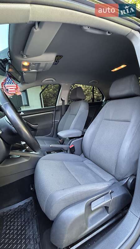 Седан Volkswagen Jetta 2007 в Львове