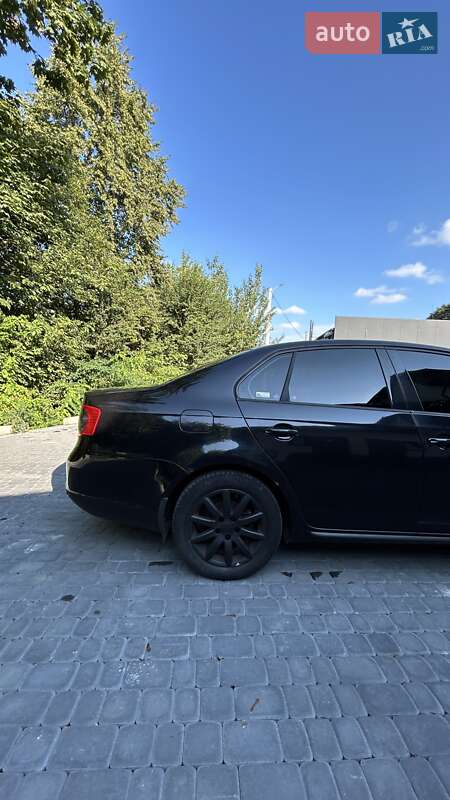 Седан Volkswagen Jetta 2007 в Львове
