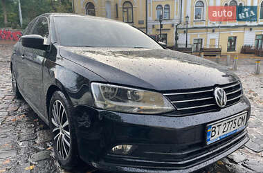 Седан Volkswagen Jetta 2015 в Киеве