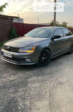 Седан Volkswagen Jetta 2015 в Днепре