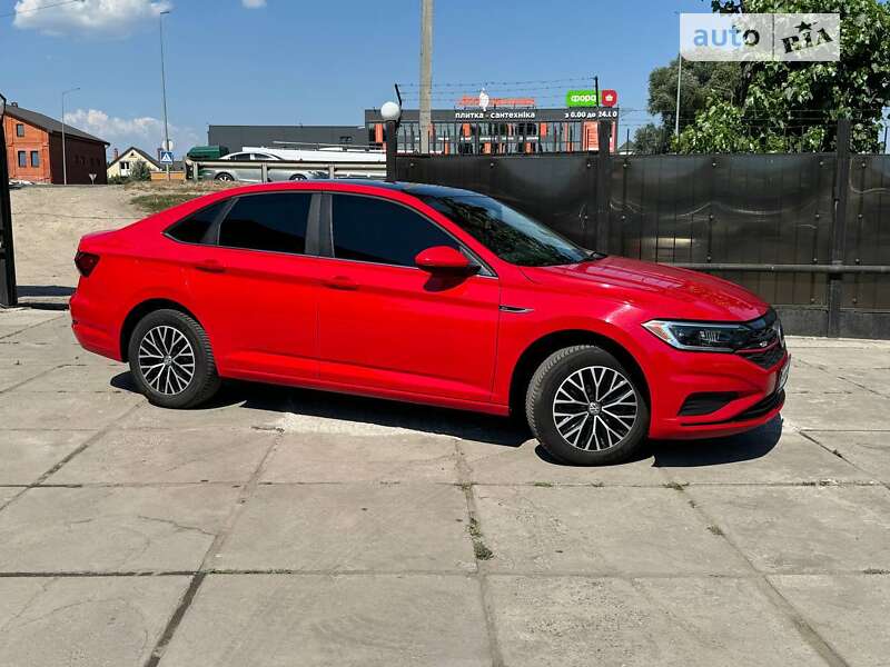 Седан Volkswagen Jetta 2019 в Киеве