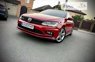 Седан Volkswagen Jetta 2017 в Киеве