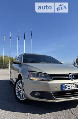 Седан Volkswagen Jetta 2012 в Днепре