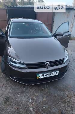 Седан Volkswagen Jetta 2012 в Києві