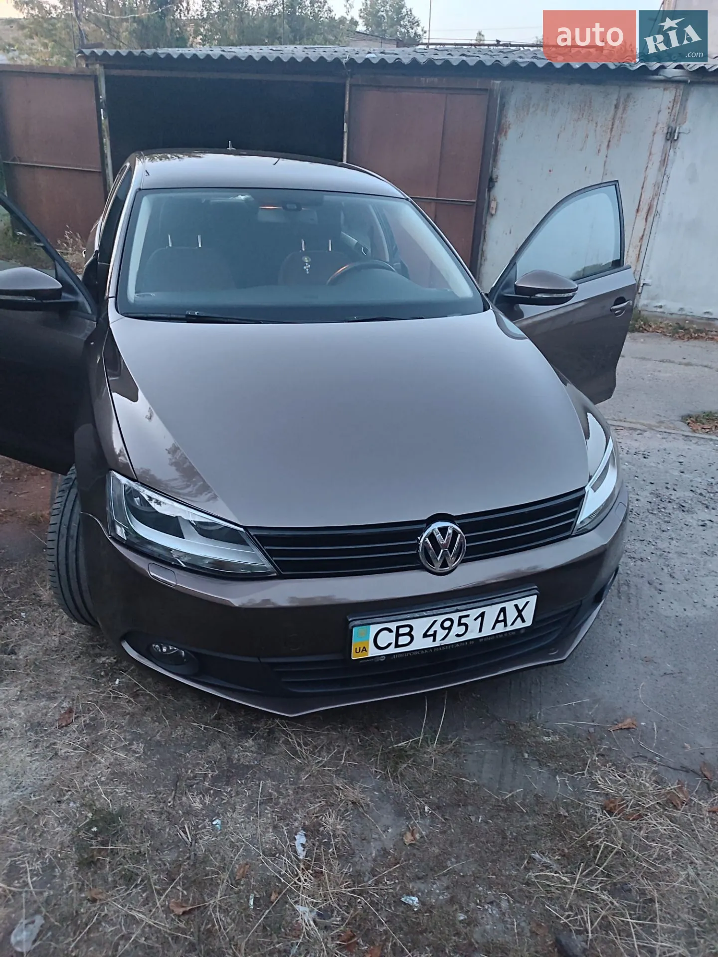 2011 Volkswagen Jetta - фото 1