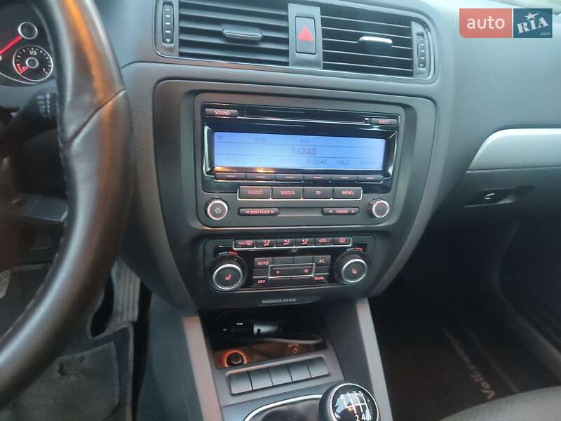 Седан Volkswagen Jetta 2012 в Киеве