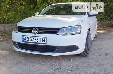 Седан Volkswagen Jetta 2012 в Вінниці