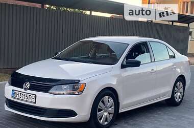 Седан Volkswagen Jetta 2012 в Полтаве