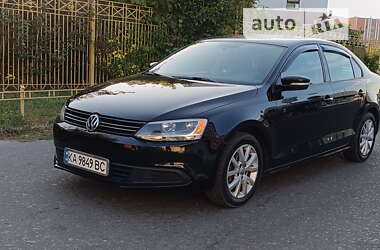 Седан Volkswagen Jetta 2010 в Києві