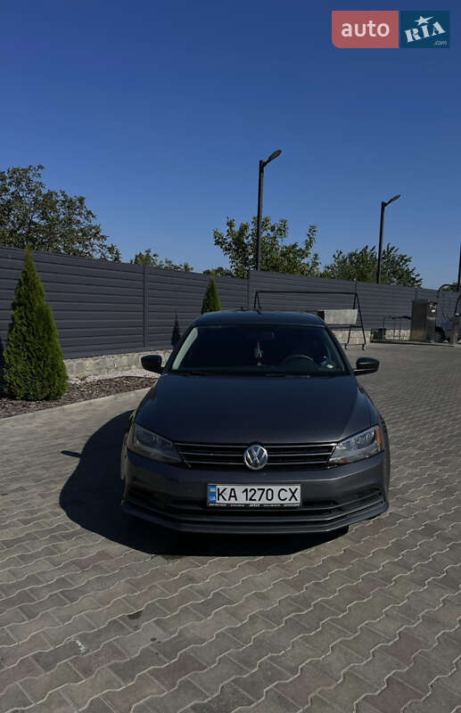 Седан Volkswagen Jetta 2016 в Киеве