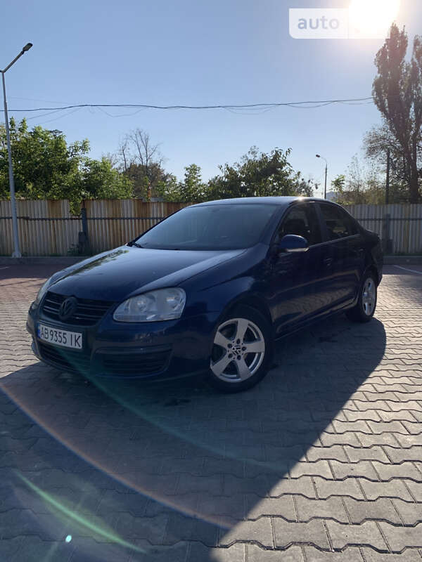 Седан Volkswagen Jetta 2007 в Виннице