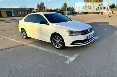 Седан Volkswagen Jetta 2015 в Харкові