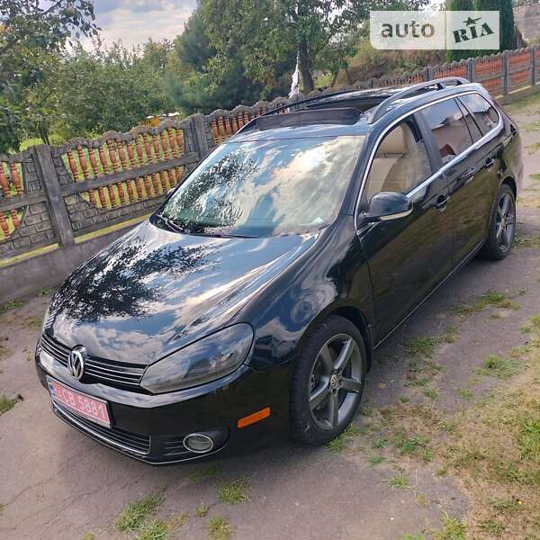 Універсал Volkswagen Jetta 2014 в Львові