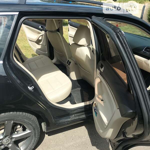 Універсал Volkswagen Jetta 2014 в Львові