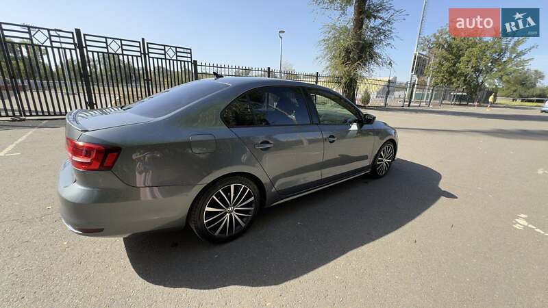 Седан Volkswagen Jetta 2014 в Кривом Роге