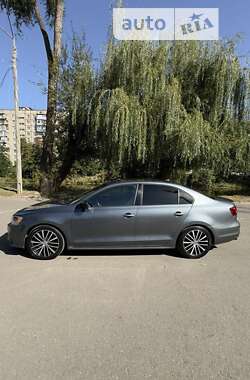 Седан Volkswagen Jetta 2014 в Кривом Роге