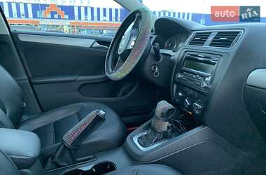 Седан Volkswagen Jetta 2013 в Сумах